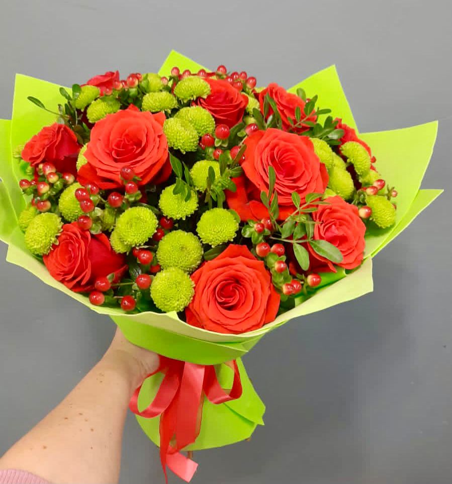 Букет цветов из: Хризантемы и Розы в Чонтауле