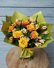 Букет цветов из:  Альстромерии и Розы в Чонтауле