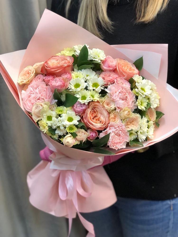 Букет цветов из: Гвоздики, Розы и Хризантемы в Чонтауле