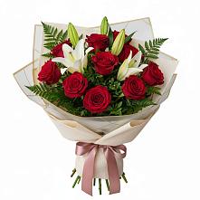 Букет цветов из:  Лилии и Розы в Чонтауле