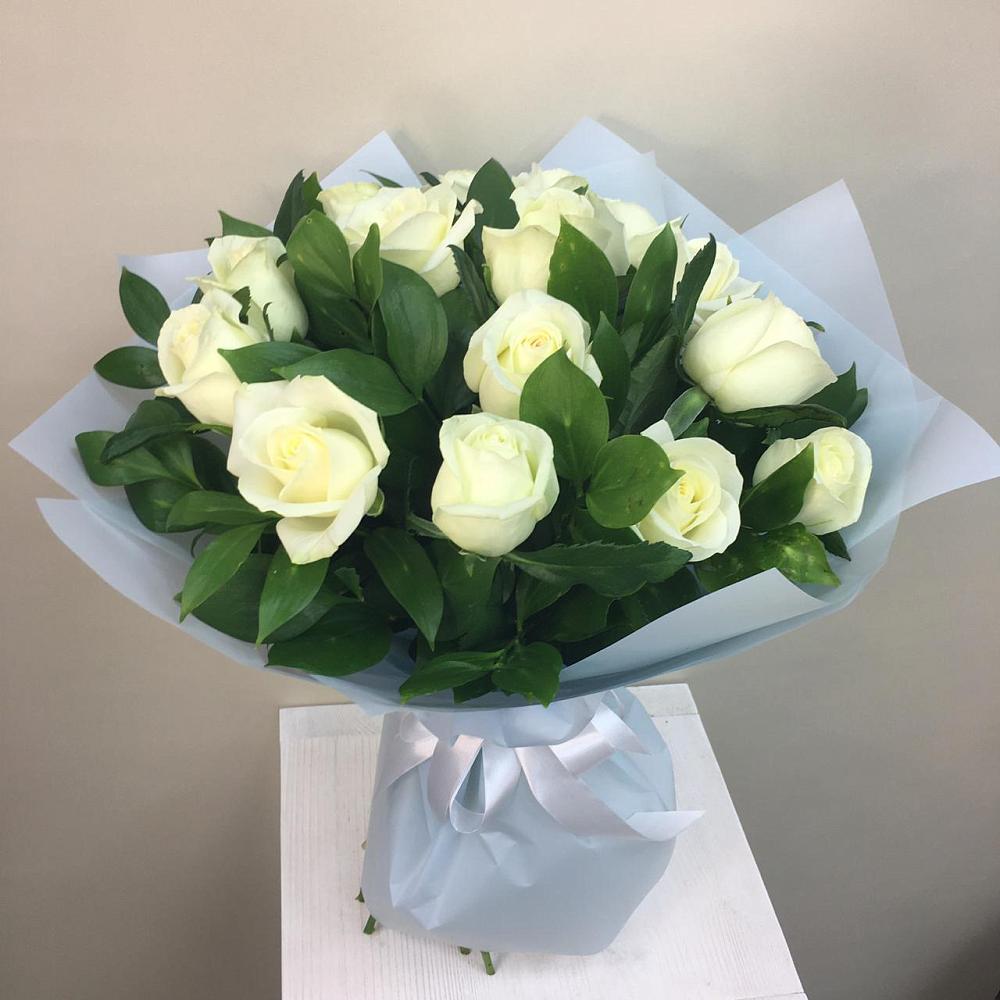 Букет 15 Белых роз Проуд в Чонтауле
