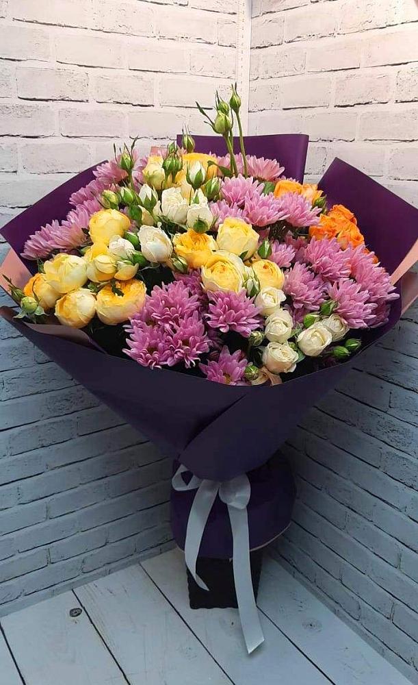 Букет цветов из: Хризантемы и Розы в Чонтауле