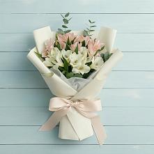 Букет цветов из:  Альстромерии #REPLACE_PRED# Чонтауле