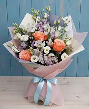 Букет цветов из:  Лизиантусы, Розы, Альстромерии и Гипсофила #REPLACE_PRED# Чонтауле