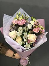 Букет цветов из:  Альстромерии, Розы и Лизиантусы #REPLACE_PRED# Чонтауле