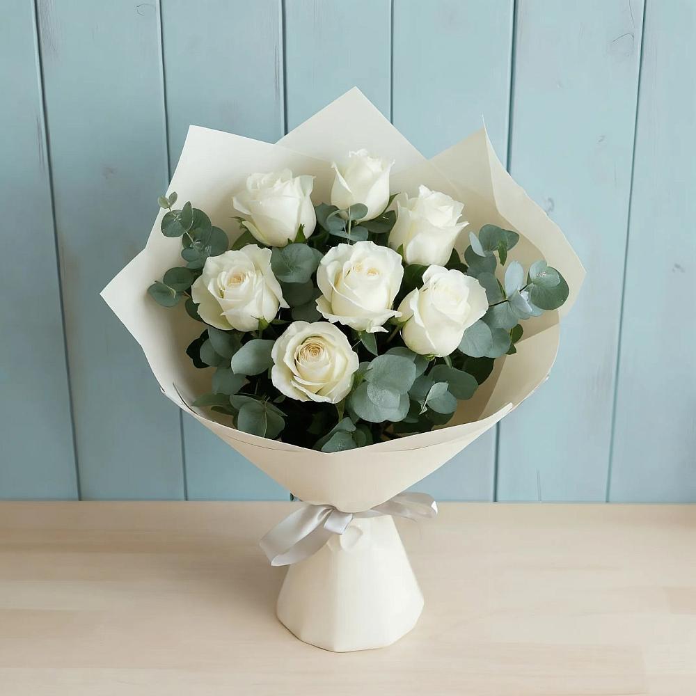 Букет Белые розы в Эвкалипте в Чонтауле