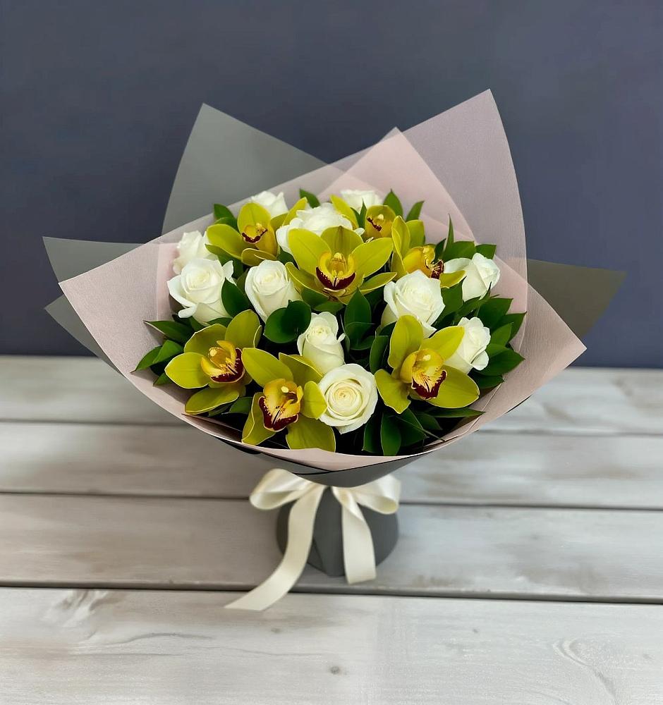 Букет цветов из: Орхидеи и Розы в Чонтауле