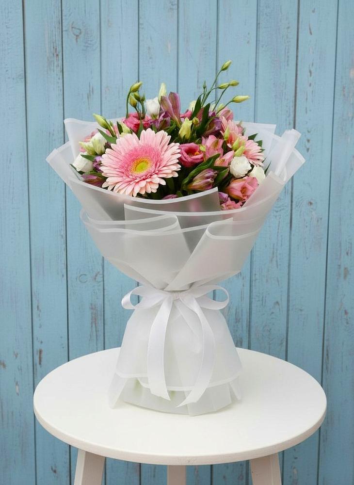 Букет цветов из: Герберы, Альстромерии и Лизиантусы в Чонтауле