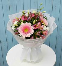 Букет цветов из:  Герберы, Альстромерии и Лизиантусы в Чонтауле