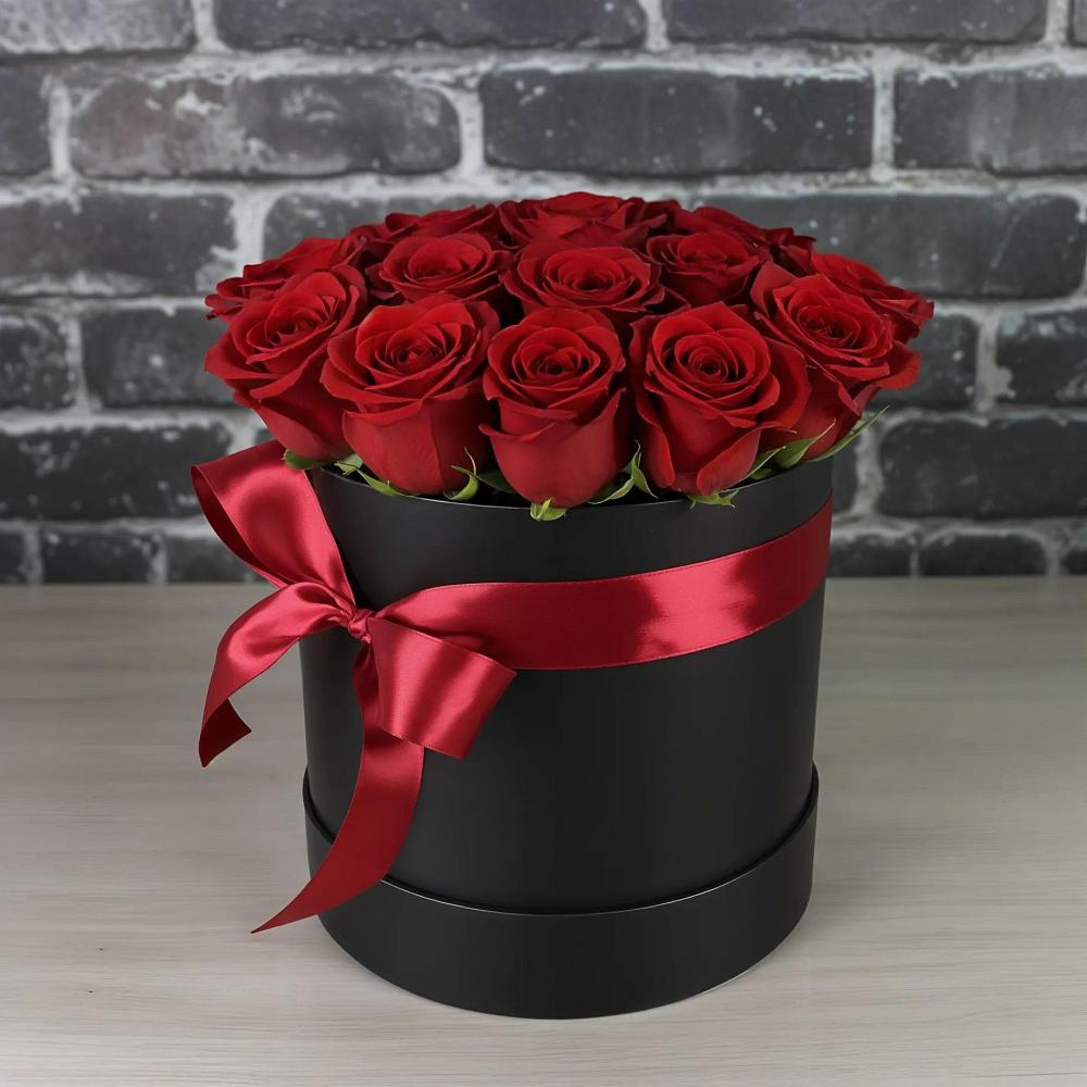 Цветочная композиция из Розы в шляпной коробке в Чонтауле