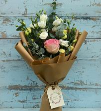 Букет цветов из:  Розы и Лизиантусы в Чонтауле
