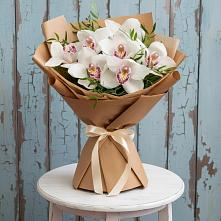 Букет цветов из:  Орхидеи и Розы #REPLACE_PRED# Чонтауле